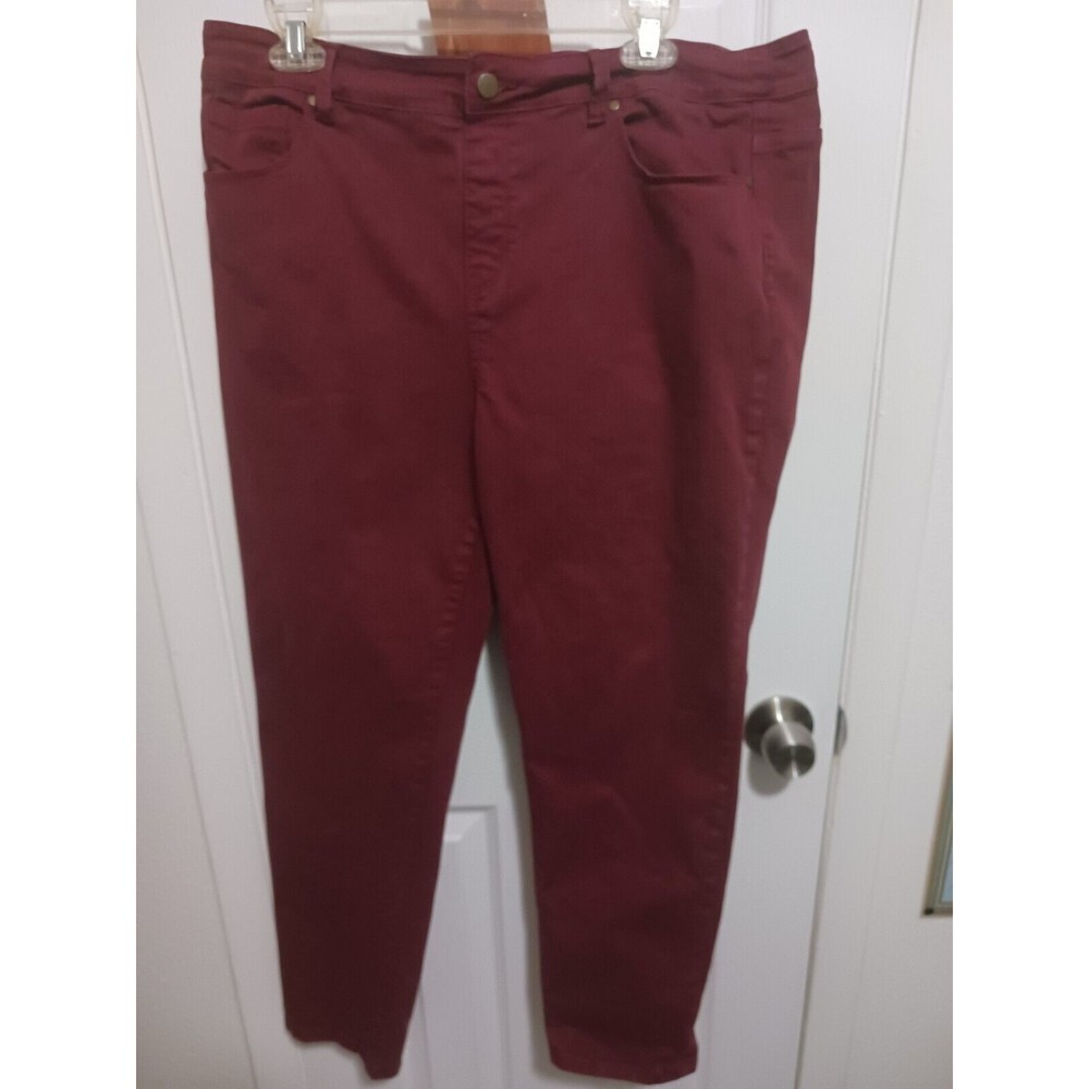 Soft surroundings woman’s pull-on jeans burgundy with button no zipper sz‎ Large
